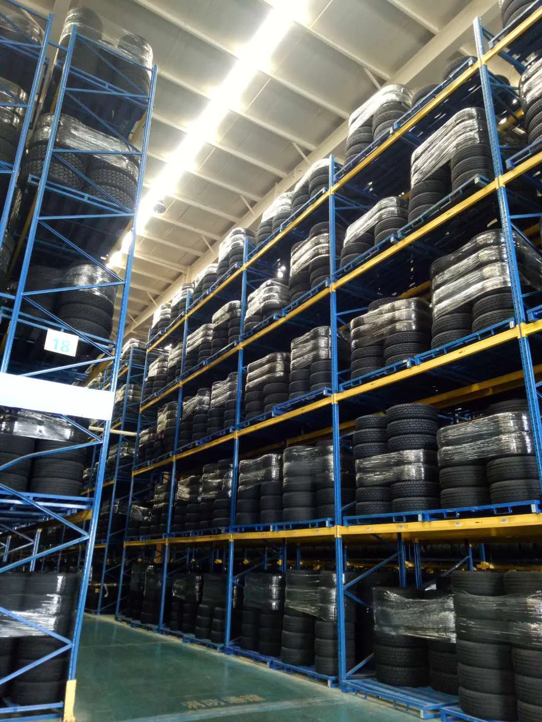 Zeta, Pace, Toledo Brand Summer Car Tires, Winter Tyres, All Season Tires, Runflat Tyre, at, Mt Tire Have Over 200, 000 PCS in Stock 13′′-22′′